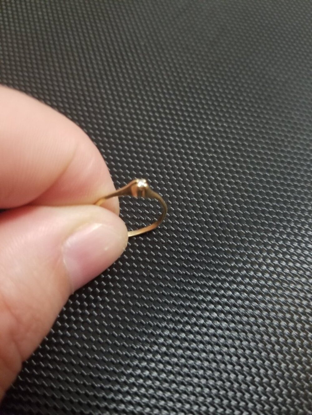 Vintage 10K Solid-Yellow-Gold Tiny-Tiny-Diamond Ring